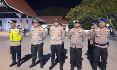 Kapolres Siak AKBP Asep Sujarwadi Pimpin Langsung Pelaksanaan Blue Light Patrol di Wilayah Siak