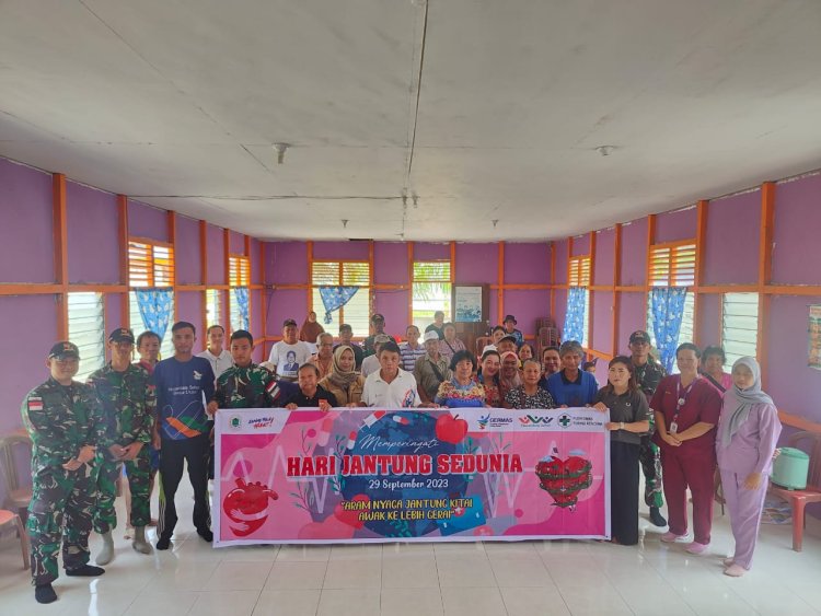 Jaga Kondisi Kesehatan Lansia di Perbatasan !! Satgas Yonarmed 10/ Bradjamusti Bersama Puskesmas Puring kencana Gelar Poswindu Lansia