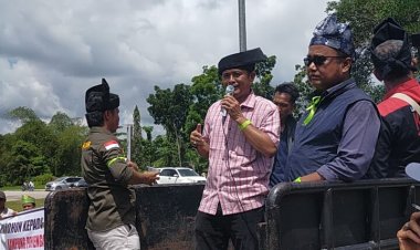 Masyarakat Dan APTMR Sambangi Pengadilan Siak, Meminta Kepastian Hukum atas Tanah Mereka  Yang Di Kuasai oleh PT. Triomas Forestry Development Indonesia