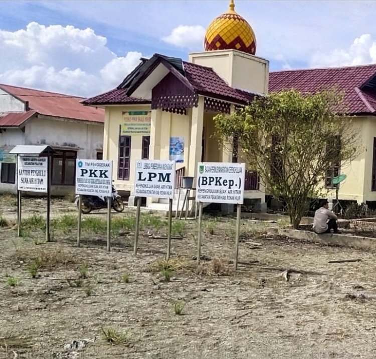 Baru Dilantik, PJs Penghulu Suak Air Hitam Agustami Langsung Pecat Kaur Keuangan Tanpa Alasan Jelas