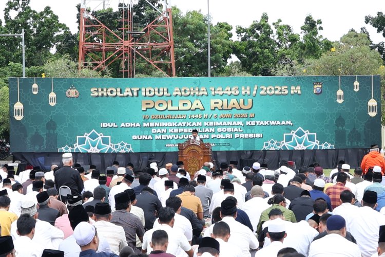 Gelar Sholat Idul Adha 1446 H, Polda Riau Usung Tema Tingkatkan Iman, Takwa, dan Kepedulian Sosial Menuju Polri Presisi