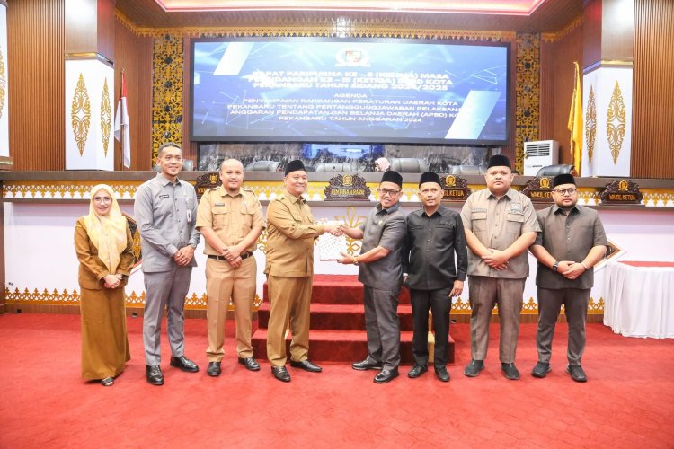 Pemko Pekanbaru Ajukan Ranperda APBD 2024, BPK Beri Opini WDP