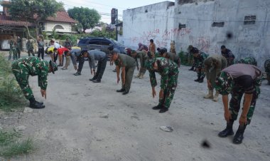 Satgas TMMD Kodim 0735/Surakarta Gelar Senam Pagi Bersama Warga
