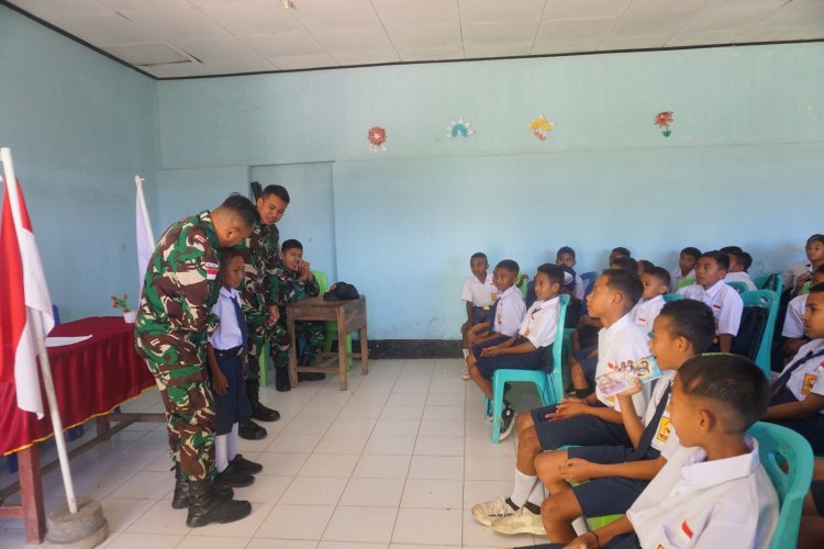 Satgas Pamtas Gelar Wasbang di SMP Gita Surya Eban