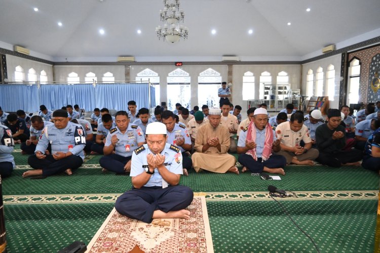 Lanud Sultan Hasanuddin Gelar Doa Bersama Sambut Hari Bakti TNI AU 2025