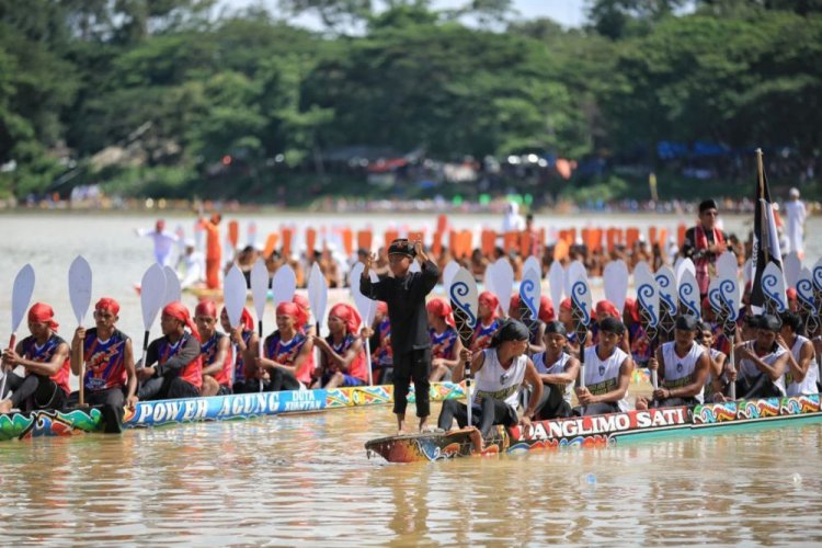 Pacu Jalur Kuansing 2025 di Tepian Narosa, Ribuan Personel Disiagakan