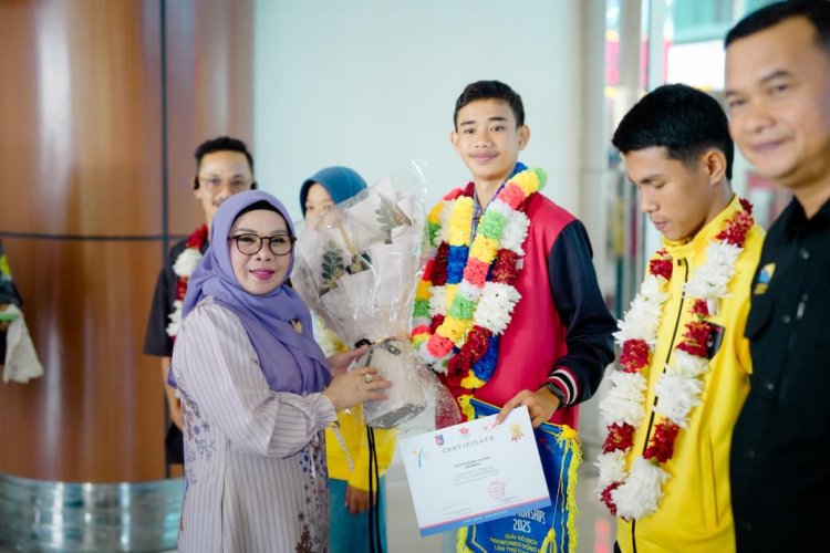 Devin Piyandry Raih Emas ASEAN Taekwondo 2025, Wakil Bupati Kampar Sambut Hangat