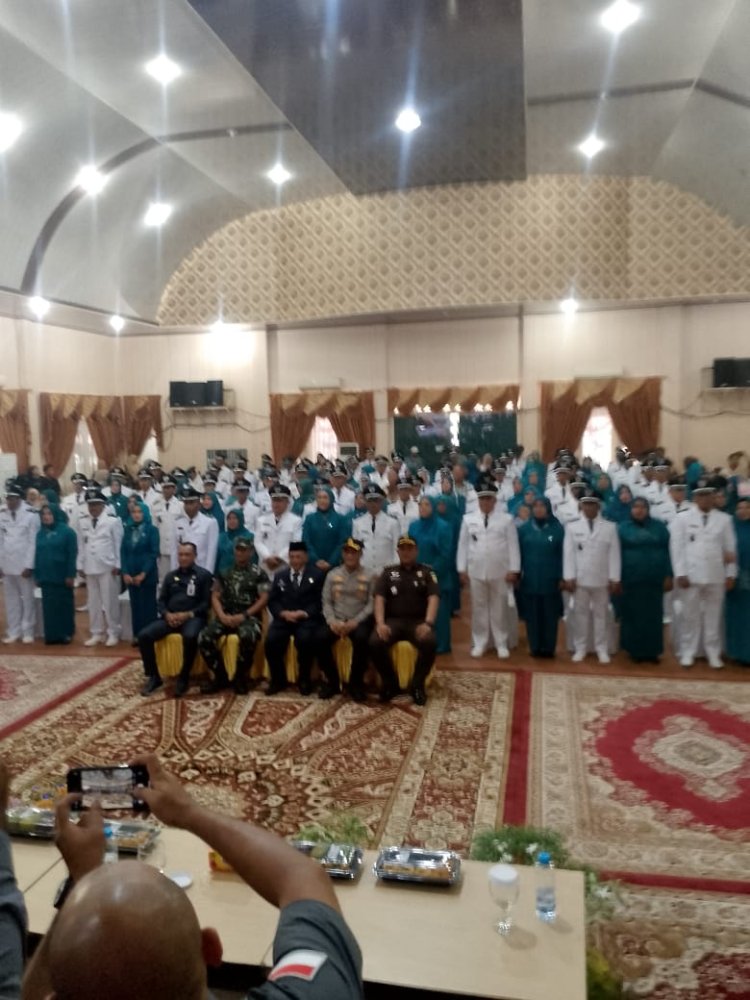 Bupati Rohil Bustamam Lantik 69 Penghulu Antar Masa Jabatan