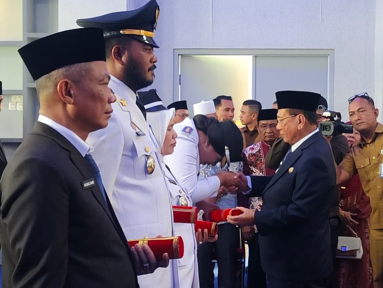 Bupati Rohil H. Bistamam Lantik Pejabat Baru, Tegaskan Amanah dan Integritas