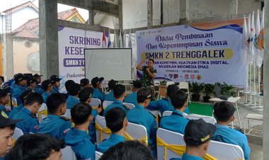 TNI Latih Kepemimpinan dan Karakter Siswa SMKN 2 Trenggalek