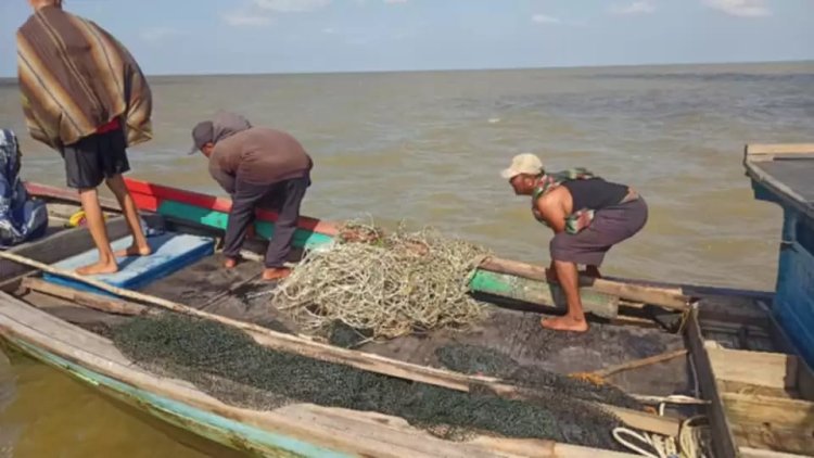 Dua Nelayan Bagansiapiapi Hilang, Kapal Ditemukan Rusak di Laut Parit Aman