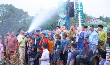 Petang Belimau Riau 2026 Meriah, Warga Padati Tepian Sungai Siak Jelang Ramadan