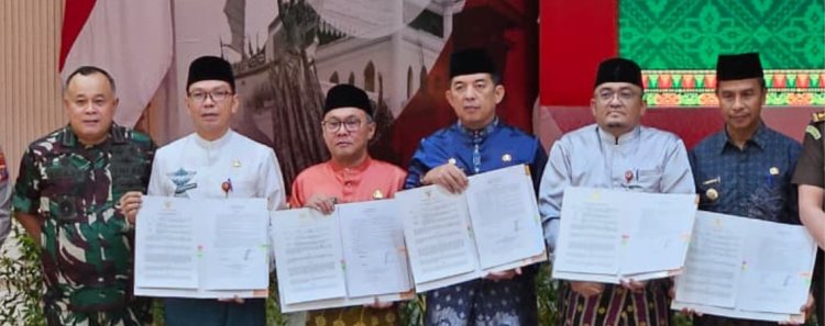 Pemkab Kuansing Ikuti Penandatanganan Pinjam Pakai Aset Pemprov Riau untuk Dukung Program Koperasi Merah Putih