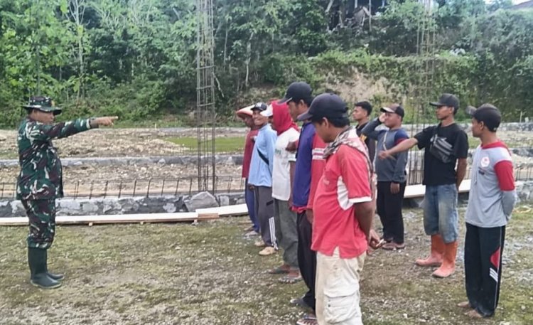 Babinsa Dampingi Pembangunan Gedung KDKMP Desa Nguneng Gunungkidul