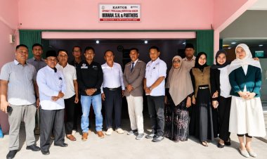 Perkuat Akses Keadilan, Kantor Advokat Ikhwan dan LBH CCI Meranti Resmi Diresmikan