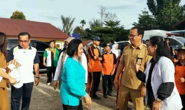 Dalam Gerakan Aksi Bergizi Di SMP Negeri 2 Siempat Nempu Hulu, Ketua TP PKK Dairi Turut Menghadiri
