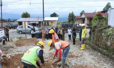 Progres Pemeliharaan Jalan Jurusan Sigalingging-Tombak Simbolon Kecamatan Parbuluan, Bupati Dairi Tinjau Ke Lokasi  
